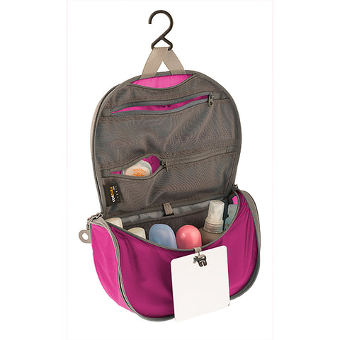 Sea to Summit Travelling Light ™ Hanging Toiletry Bag