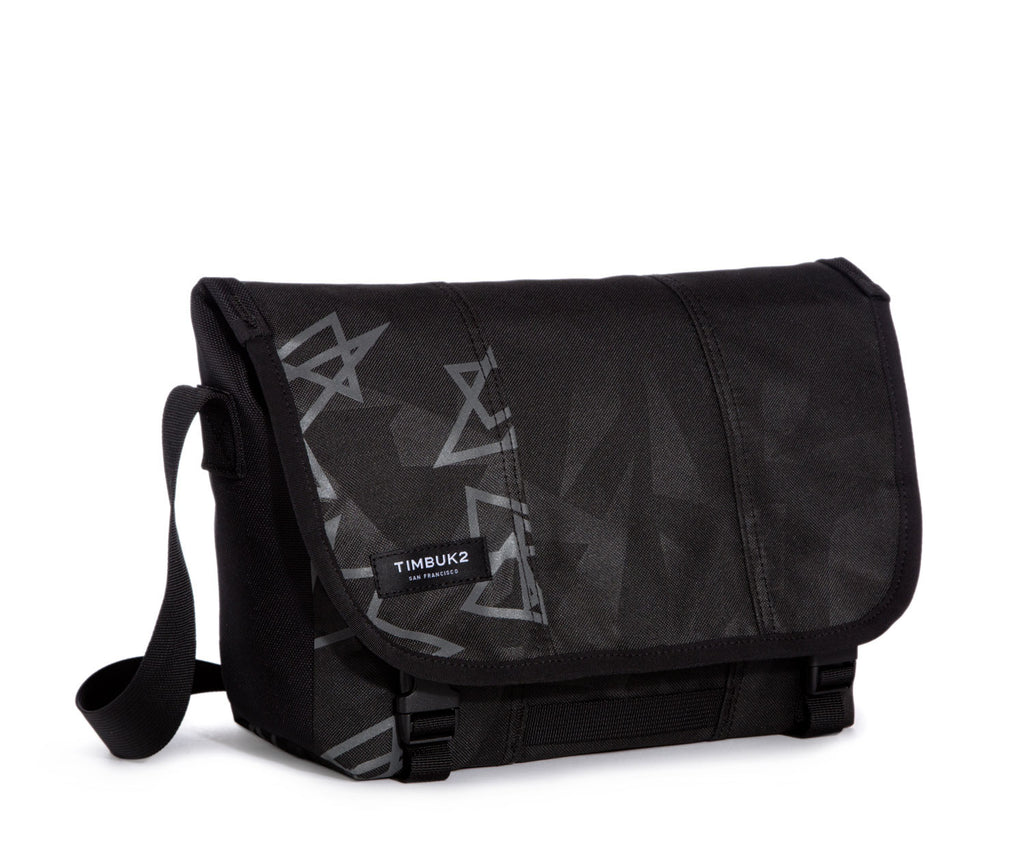 【多機能】TIMBUK2 messenger bag y2k ロゴ刺繍 ブラック Amazon.co.jp: Timbuk2 クラシック メッセンジャーバッグ エコ